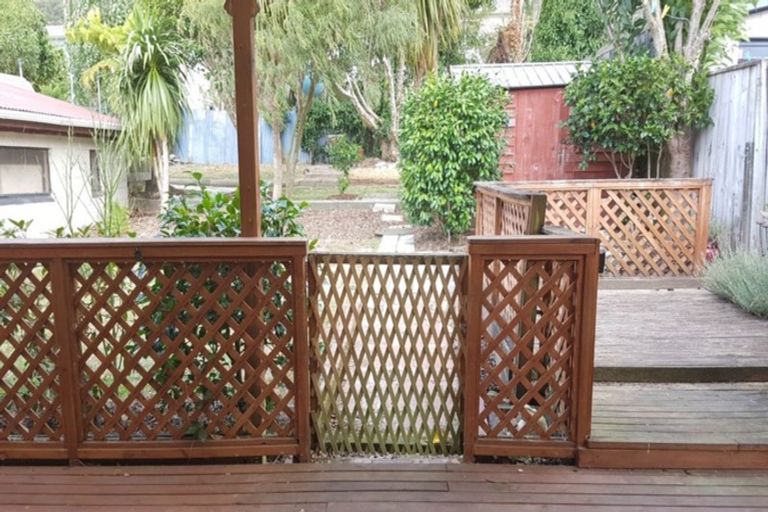 Photo of property in 3 Gardiner Grove, Wainuiomata, Lower Hutt, 5014