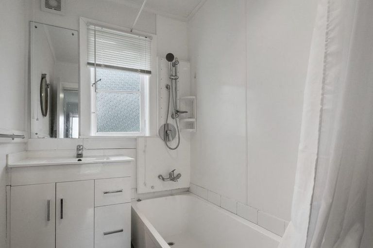 Photo of property in 102 Prices Avenue, Thames, 3500