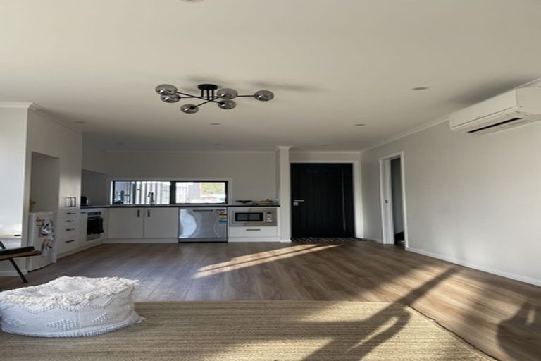 Photo of property in 7 Balmerino Lane, Wallaceville, Upper Hutt, 5018