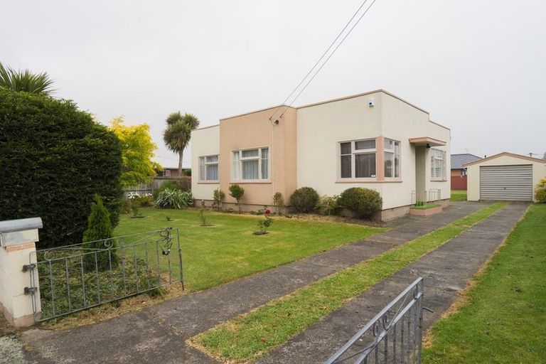 Photo of property in 11 Mortlake Street, Islington, Christchurch, 8042