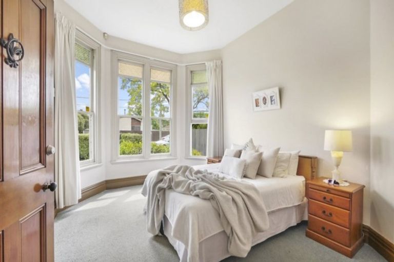 Photo of property in 28 Fairfield Avenue, Addington, Christchurch, 8024