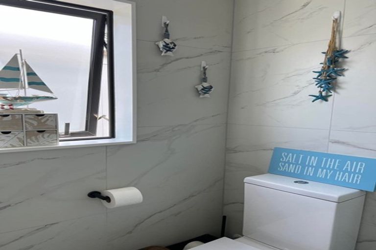 Photo of property in 94d Bay Street, Red Beach, 0932