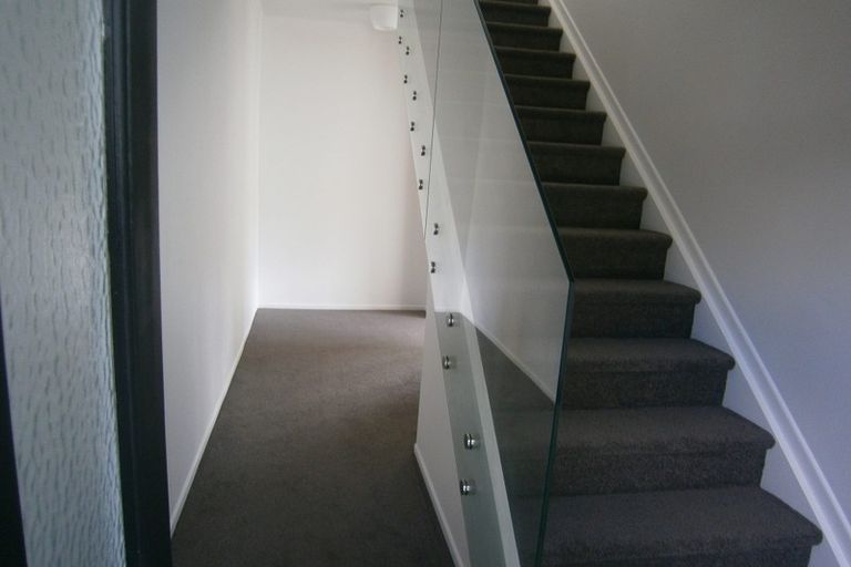 Photo of property in 1/10 Firth Road, Torbay, Auckland, 0630