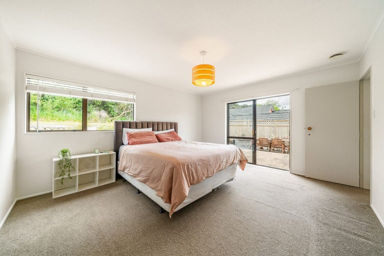 Photo of property in 56 Albatross Close, Whitby, Porirua, 5024