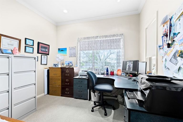 Photo of property in 3 Travis View Drive, Fairview Heights, Auckland, 0632