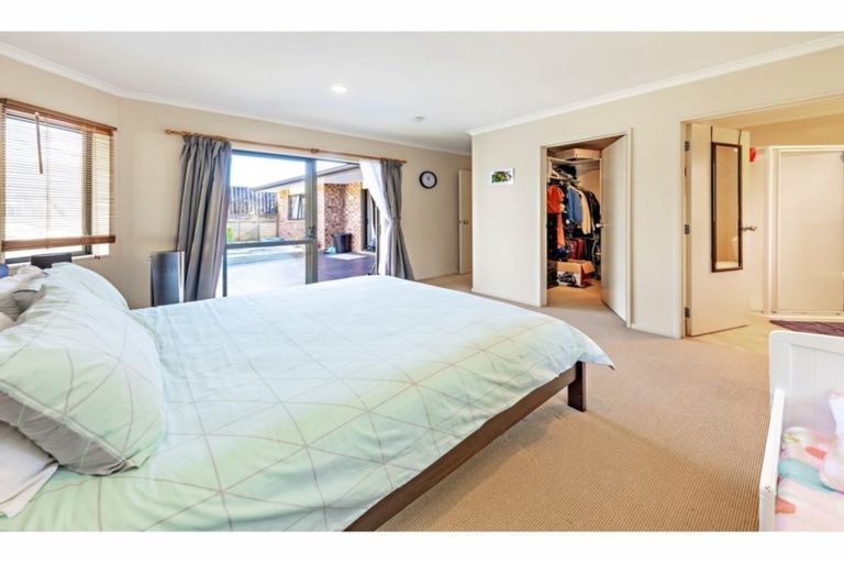 Photo of property in 15 Killeen Place, Flat Bush, Auckland, 2019