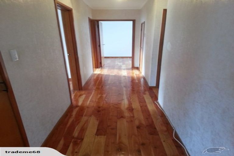 Photo of property in 75 Holly Street, Avondale, Auckland, 1026