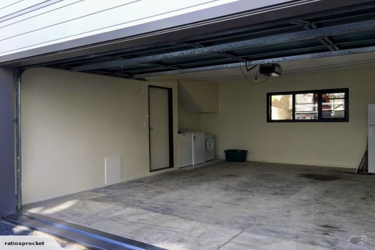 Photo of property in 14/240 The Terrace, Wellington Central, Wellington, 6011