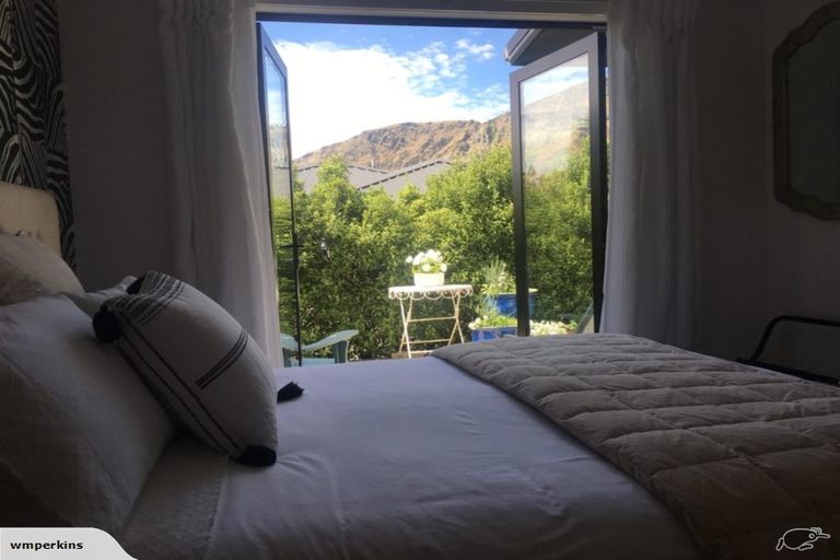 Photo of property in 3 Venus Place, Arthurs Point, Queenstown, 9371