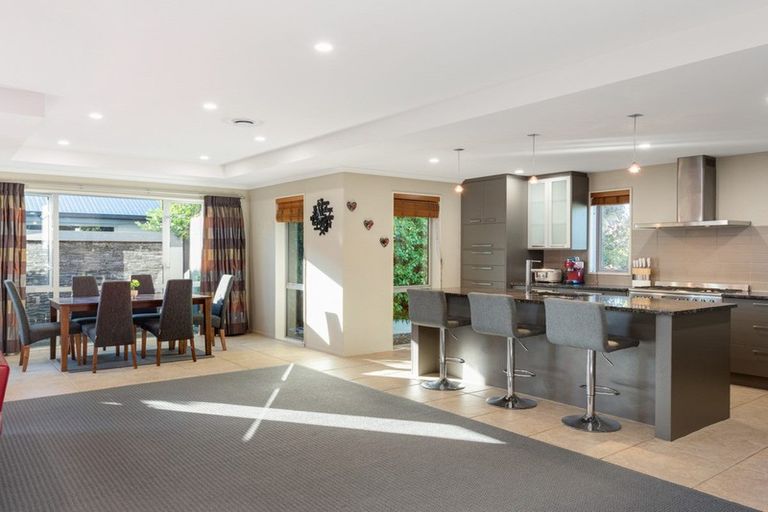 Photo of property in 33 Magnolia Drive, Springlands, Blenheim, 7201