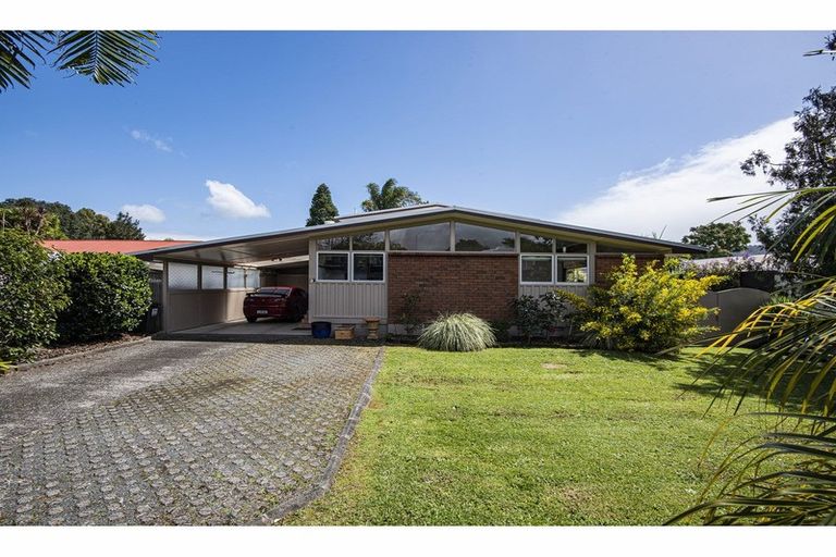Photo of property in 1 Clarkson Crescent, Maunu, Whangarei, 0110