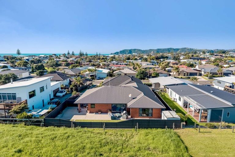 Photo of property in 21 Omega Place, Coastlands, Whakatane, 3120