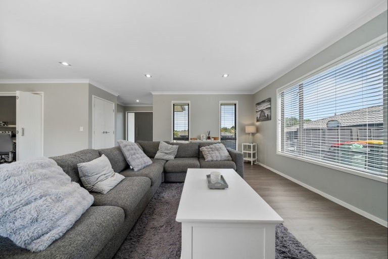 Photo of property in 3 Margaret Alice Close, Whalers Gate, New Plymouth, 4310
