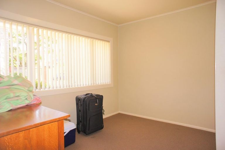 Photo of property in 1 Lewis Road, Pakuranga, Auckland, 2010