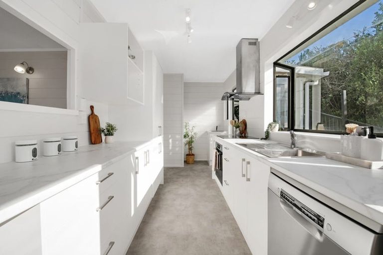 Photo of property in 59 West Hoe Heights, Orewa, 0931