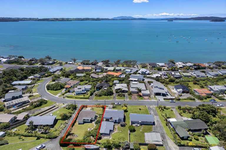 Photo of property in 25 Deerness Crescent, Algies Bay, Warkworth, 0920