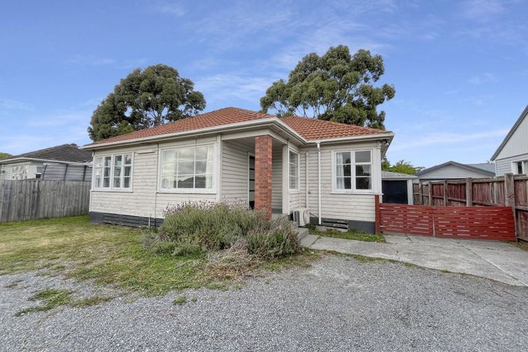 Photo of property in 345 Riccarton Road, Upper Riccarton, Christchurch, 8041