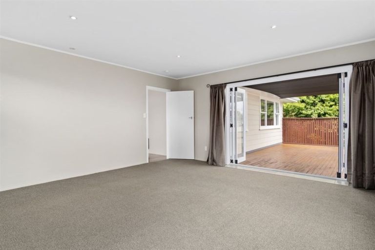 Photo of property in 129 Kingswood Road, Brookfield, Tauranga, 3110