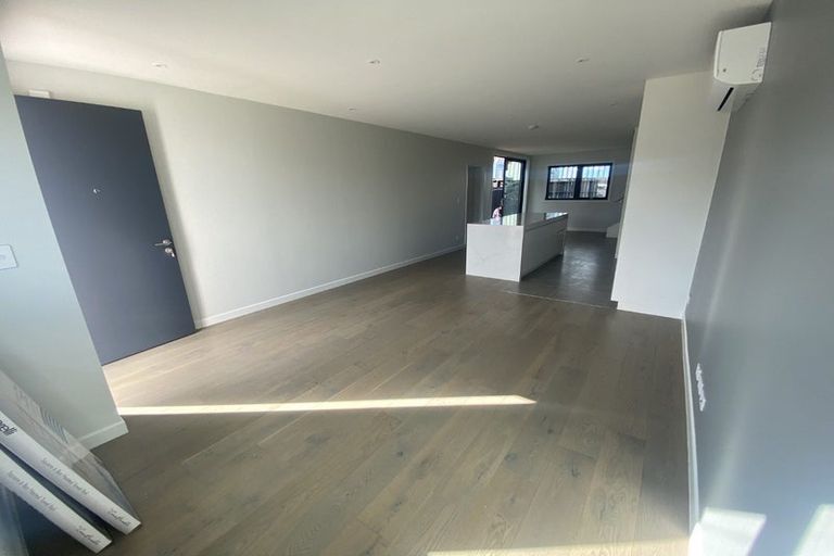 Photo of property in 42 Farranfore Road, Opaheke, 2113