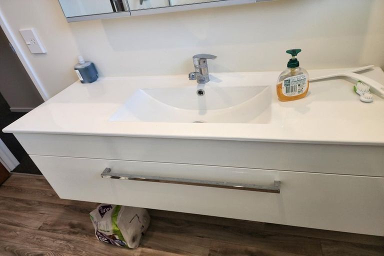 Photo of property in 39 James Cook Street, Havelock North, 4130