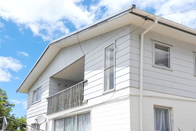 Photo of property in 2/41 Koromiko Street, New Lynn, Auckland, 0600