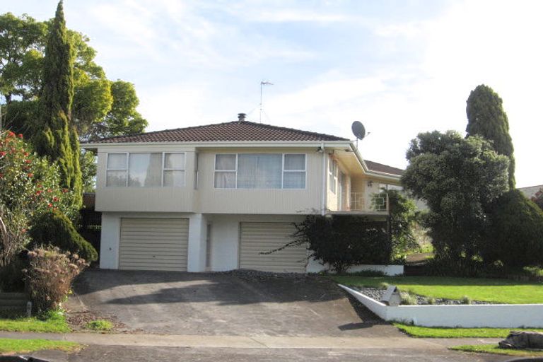 Photo of property in 67 Ray Small Drive, Pahurehure, Papakura, 2113
