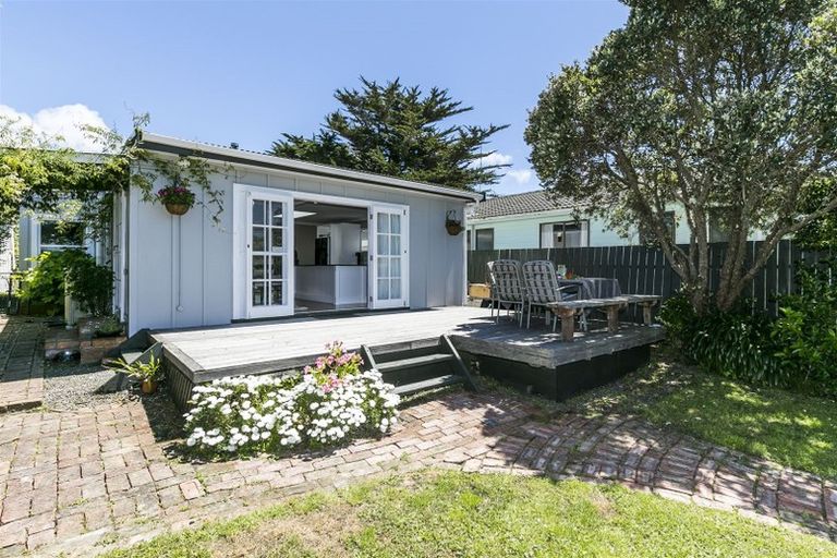 Photo of property in 50 Korokoro Road, Korokoro, Lower Hutt, 5012