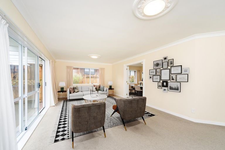 Photo of property in 4 Royal Oak Drive, Kelvin Grove, Palmerston North, 4414