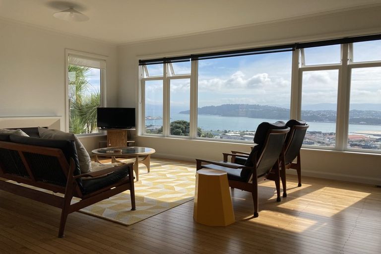 Photo of property in 116 Duncan Terrace, Kilbirnie, Wellington, 6022