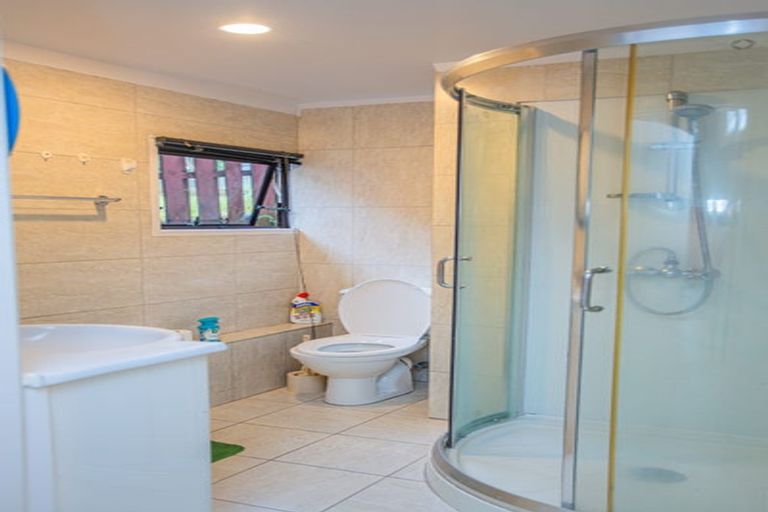Photo of property in 1/49 Galaxy Drive, Mairangi Bay, Auckland, 0630