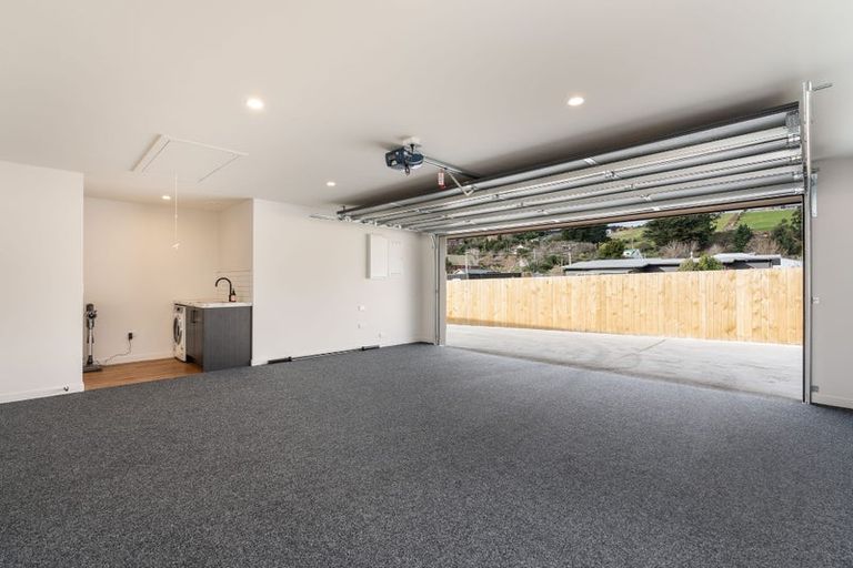 Photo of property in 2 Margate Street, Waihola, Milton, 9073