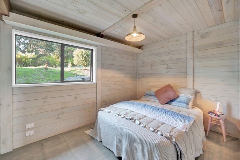 Photo of property in 221a Te Wahapu Road, Russell, 0272