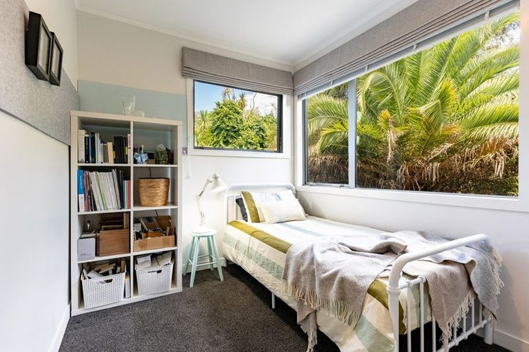 Photo of property in 18 Hastings Road, Mairangi Bay, Auckland, 0630