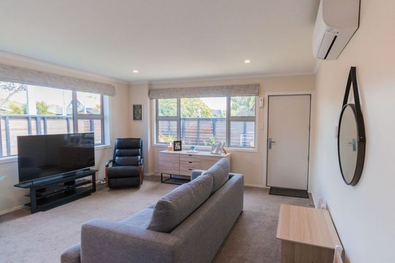 Photo of property in 307 College Street, West End, Palmerston North, 4410