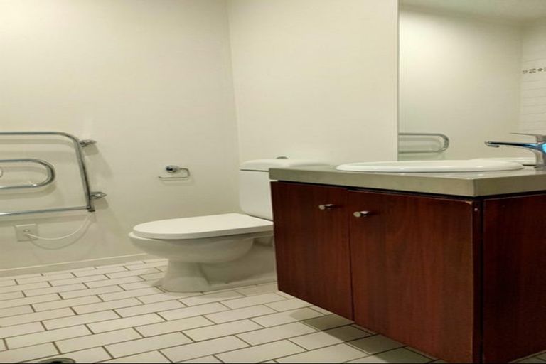 Photo of property in 4 Alloway Street, Westgate, Auckland, 0614