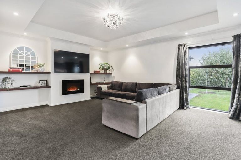 Photo of property in 13 Lancewood Way, Rangiora, 7400