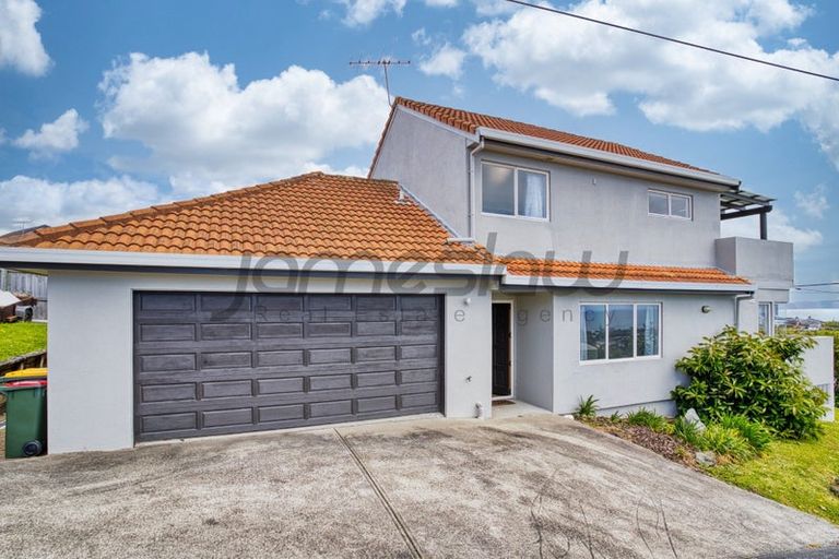 Photo of property in 25a Brightside Road, Stanmore Bay, Whangaparaoa, 0932