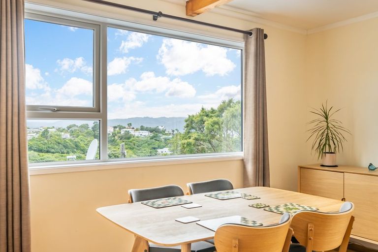 Photo of property in 163a Miromiro Road, Normandale, Lower Hutt, 5010