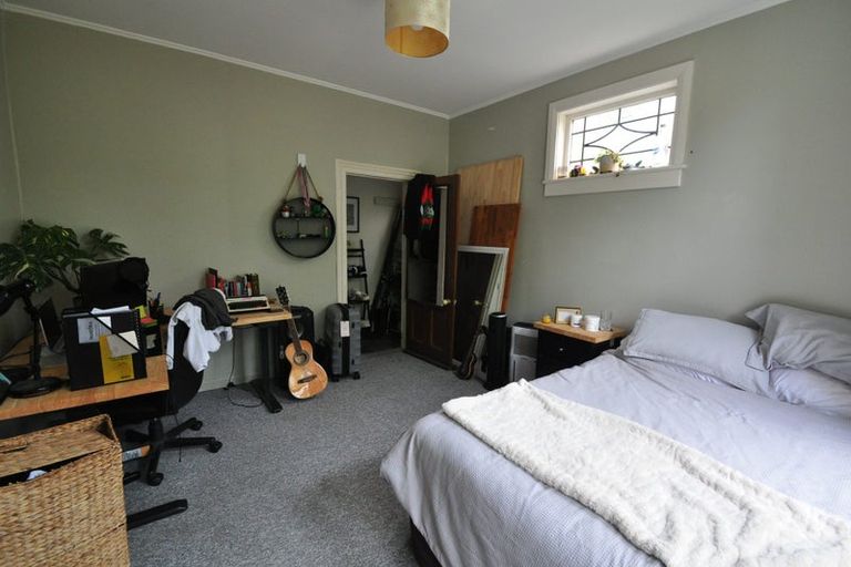 Photo of property in 140 Glenmore Street, Northland, Wellington, 6012