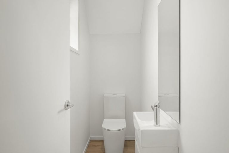 Photo of property in 15/10 Pascoe Avenue, Paremata, Porirua, 5026