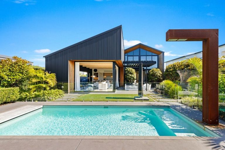 Photo of property in 31 Kewai Street, Omaha, 0986