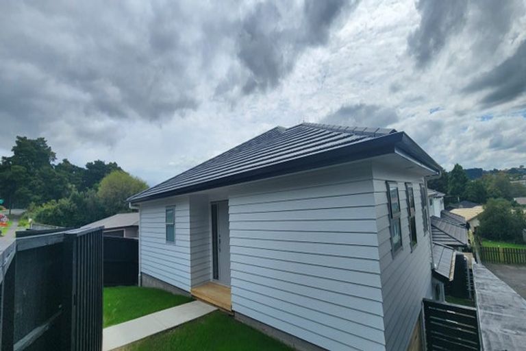 Photo of property in 1 Danden Way, Pukekohe, 2120