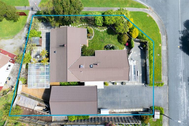 Photo of property in 2 Bosun Terrace, Whitby, Porirua, 5024