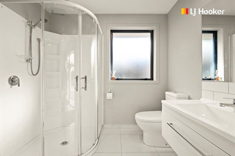 Photo of property in 21 Sretlaw Place, Brockville, Dunedin, 9011