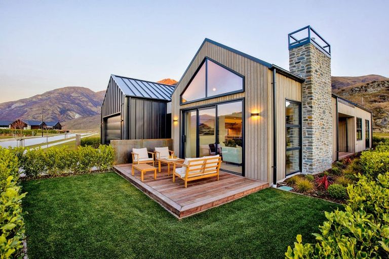 Photo of property in Kawarau Heights, 71 Kawarau Heights Boulevard, Lake Hayes, Queenstown, 9304