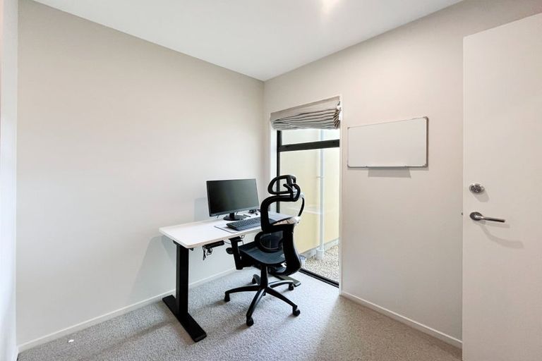 Photo of property in 6 Carex Rise, Cracroft, Christchurch, 8022