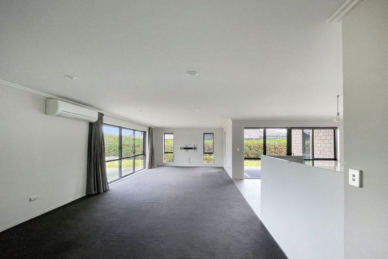 Photo of property in 2 Sutherland Court, Flagstaff, Hamilton, 3210