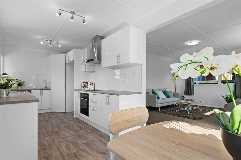 Photo of property in 2 Upland Road, Western Heights, Rotorua, 3015