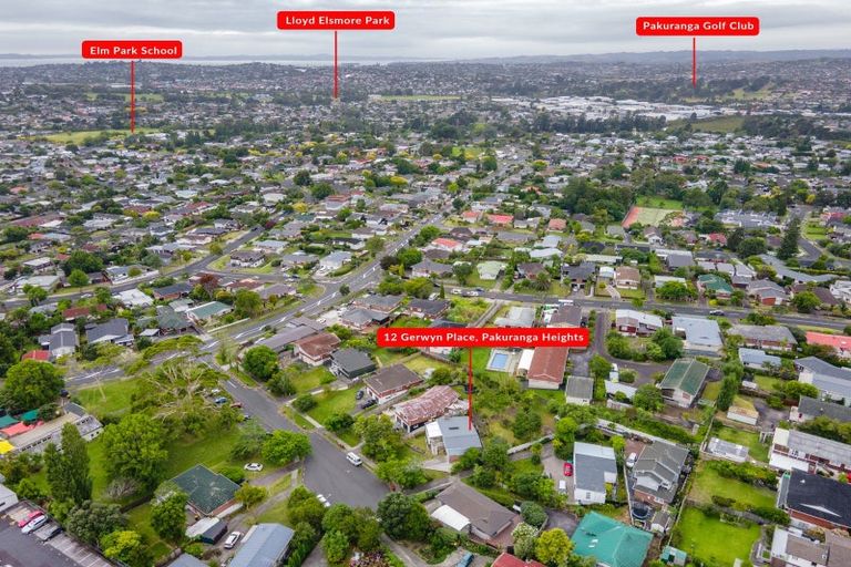 Photo of property in 12 Gerwyn Place, Pakuranga Heights, Auckland, 2010