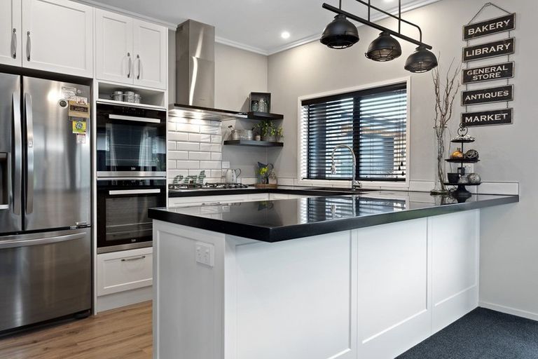 Photo of property in 24 Pahua Street, Pegasus, 7612